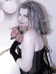 Inviting G-I-L-F is spreading her pussy on photo